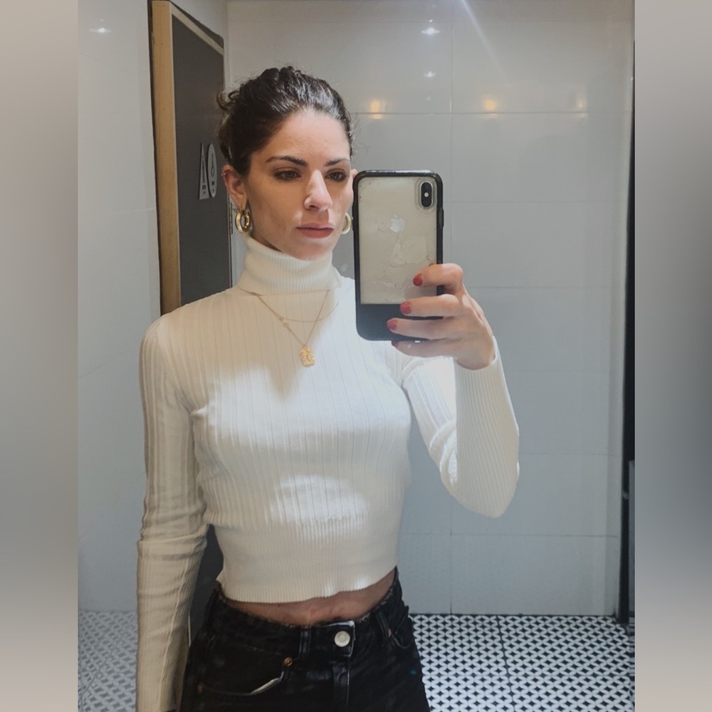 Zara cropped turtleneck XS